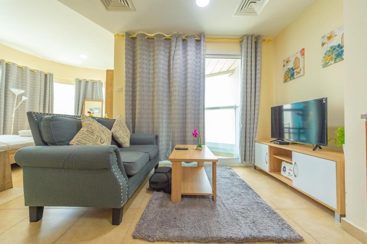 Luxury Escapes - Modern Budget Studio With Balcony In Jlt! Дубай Екстериор снимка