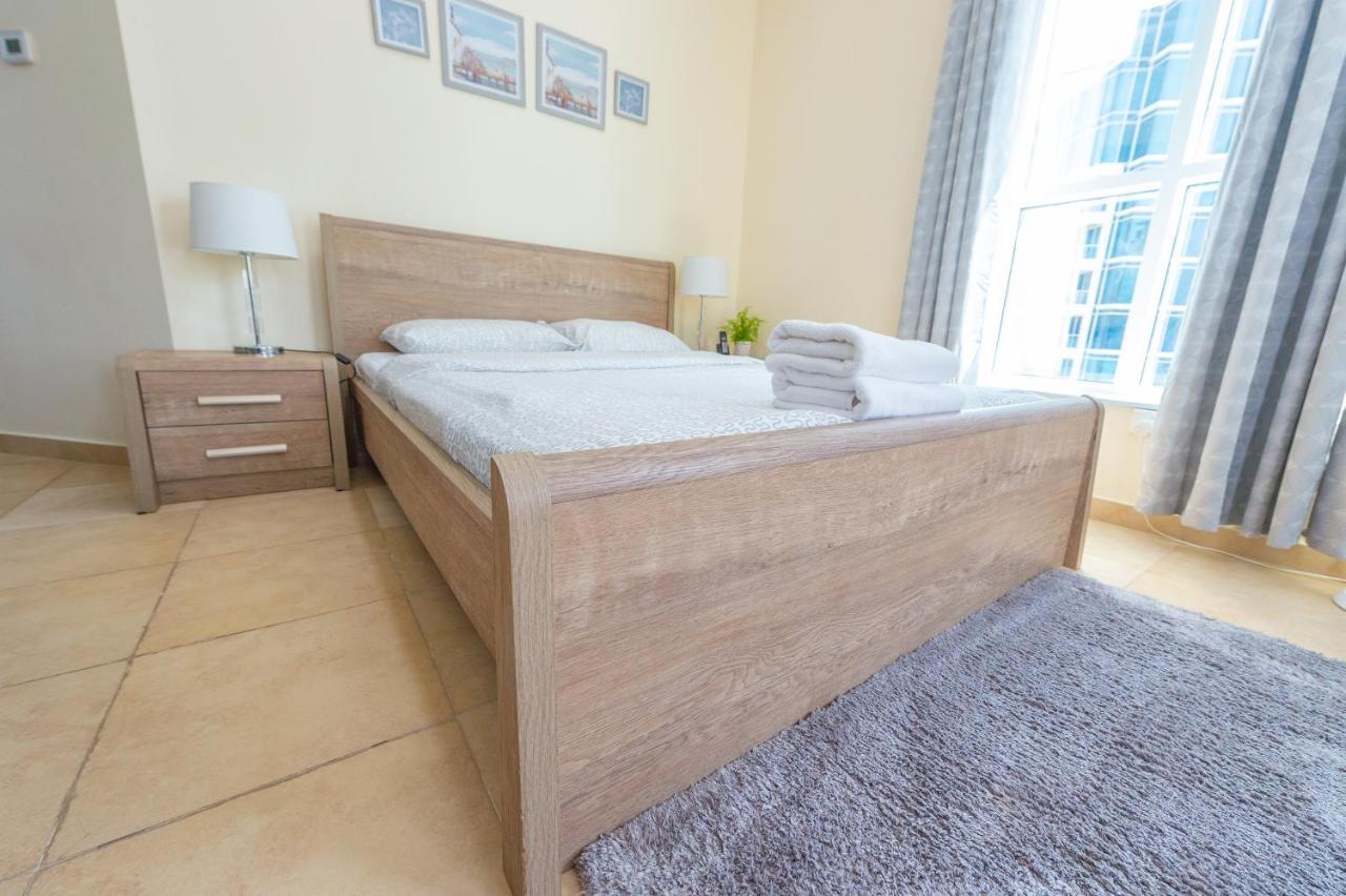 Luxury Escapes - Modern Budget Studio With Balcony In Jlt! Дубай Екстериор снимка