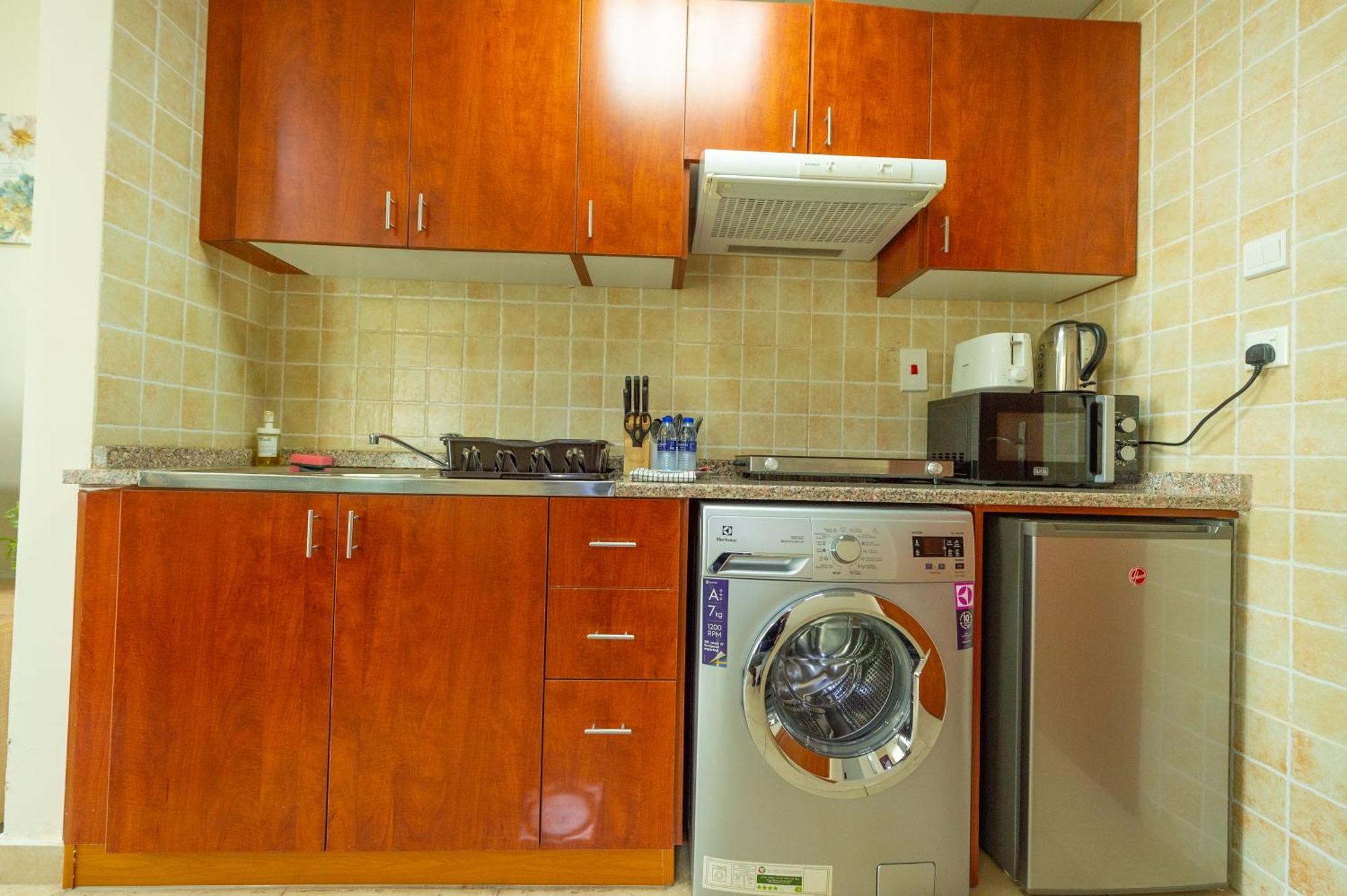 Luxury Escapes - Modern Budget Studio With Balcony In Jlt! Дубай Екстериор снимка